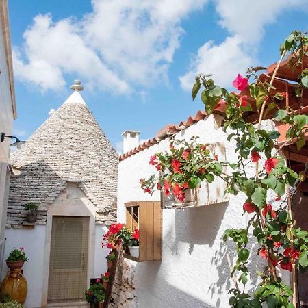 Sogni D'Oro Acomodação com café da manhã Alberobello Exterior foto